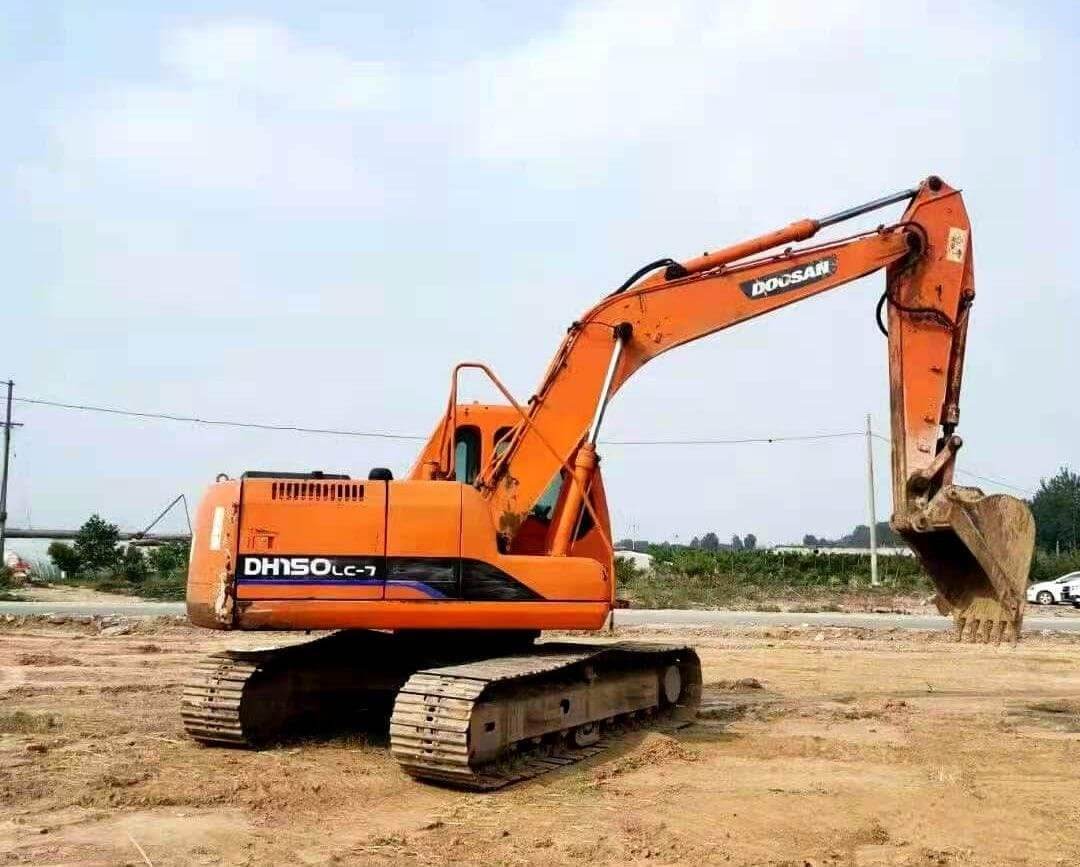 Used Doosan DH150 Excavator