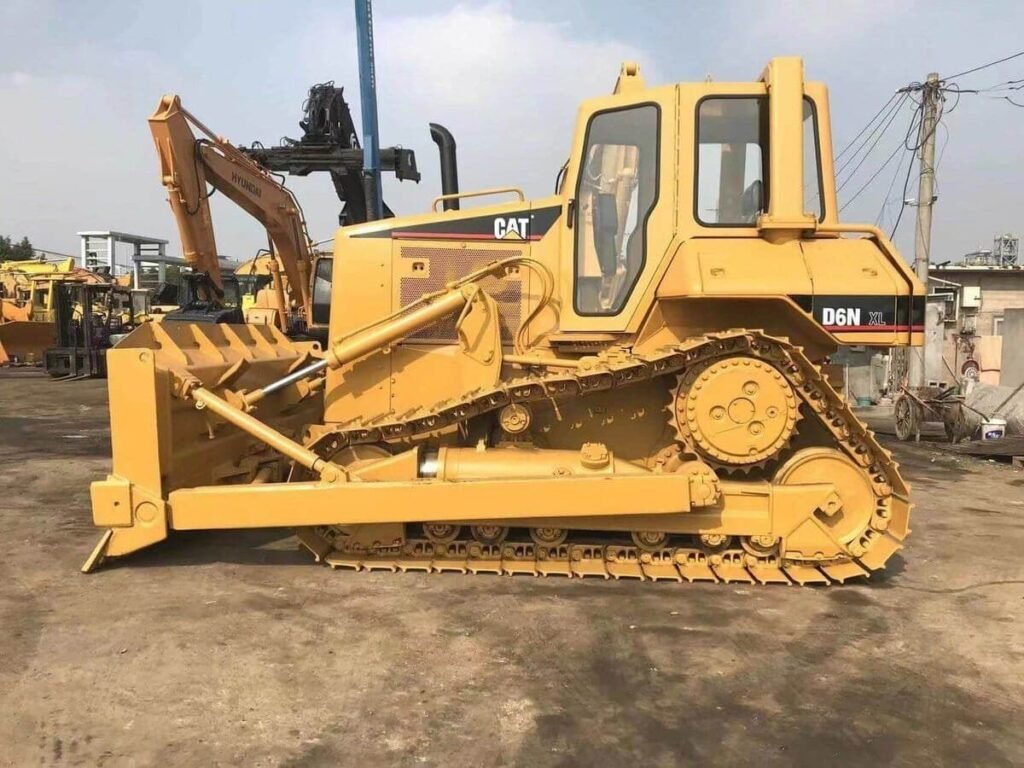 Excavator vs Bulldozer: Which Machine is Best for Your Construction Needs? 5 cat d6n for sale