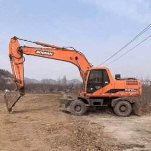 High Quality Used Wheel Excavator For Sale Doosan 210W-7