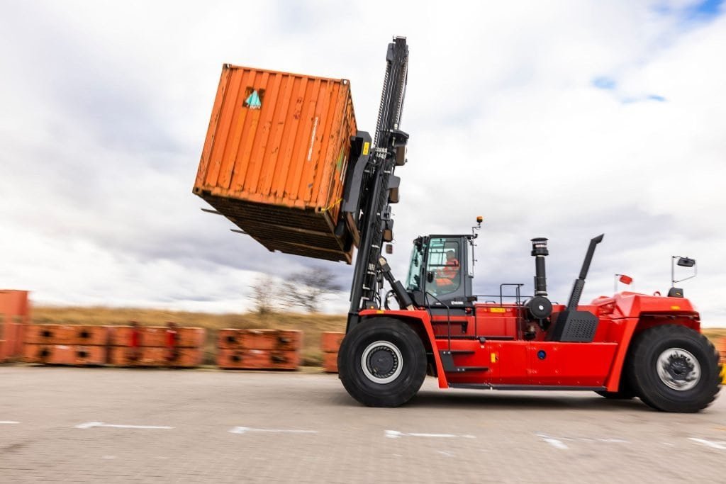 Forklift Capacity: How To Choose The Right Forklift Capacity For Your Business? 2 biggest forklift