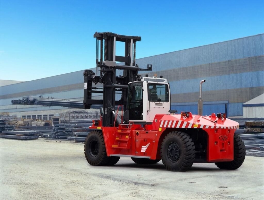 What is the World's Biggest Forklift? 7 biggest forklift3