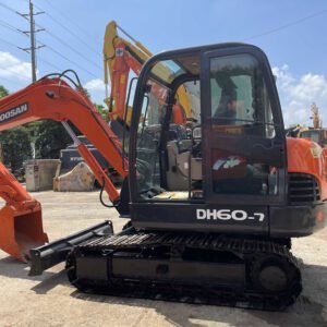 Original Korean Used 7 Ton Excavator Hydraulic Doosan DH60-7 Excavator Machine 2 DM 20240509115732 001